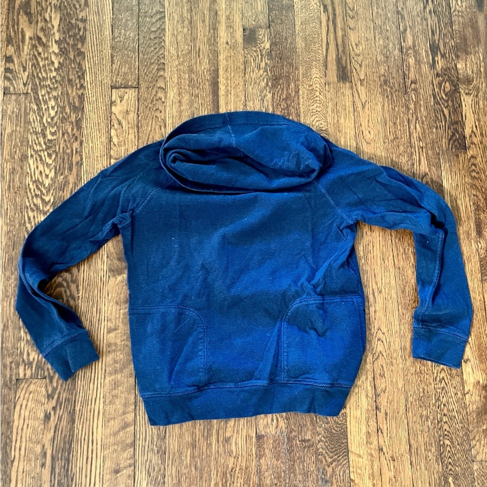 Patagonia cowl neck with pockets